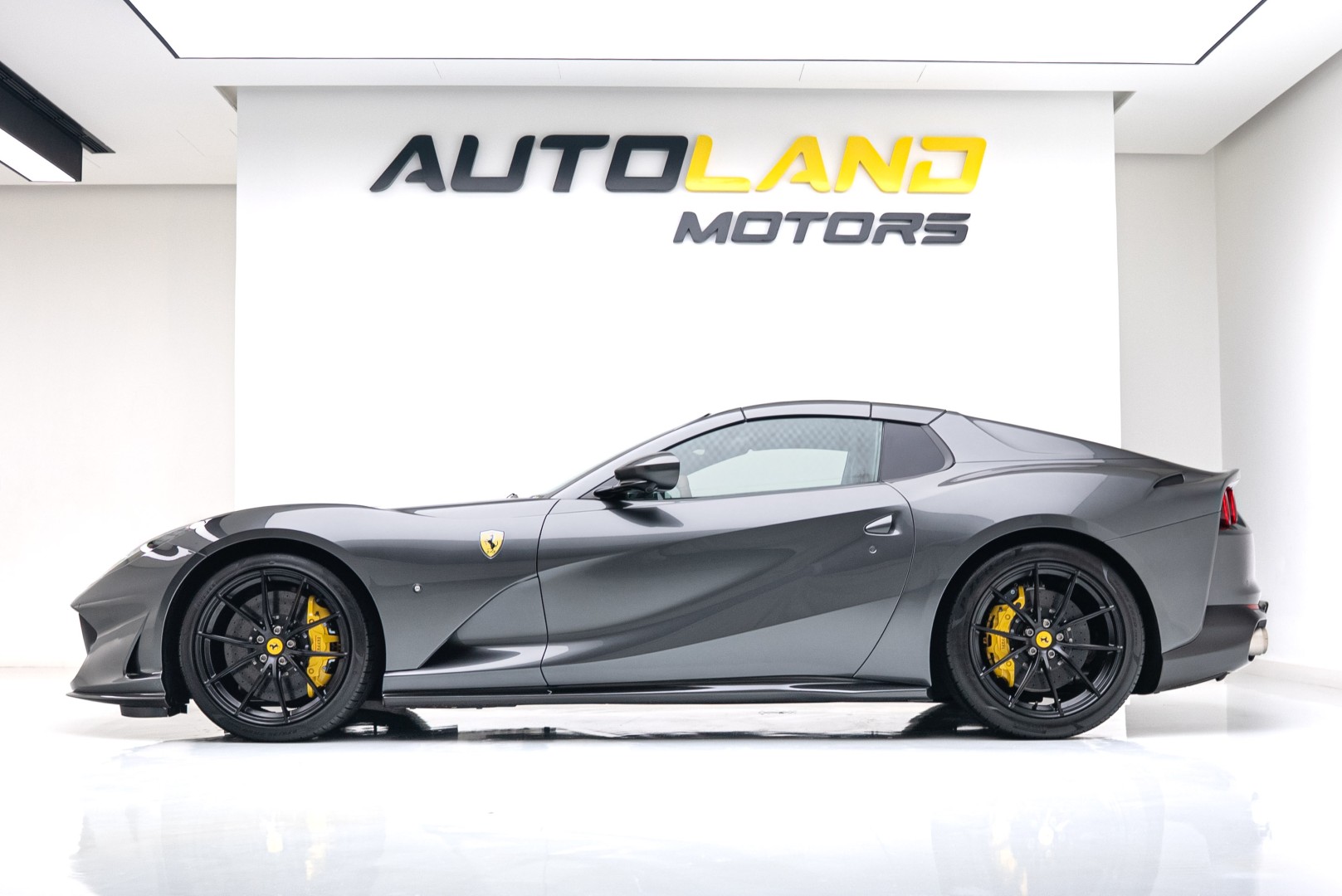 2021 FERRARI 812 GTS | FULL CARBON EXTERIOR | MAIN DEALER SERVICE